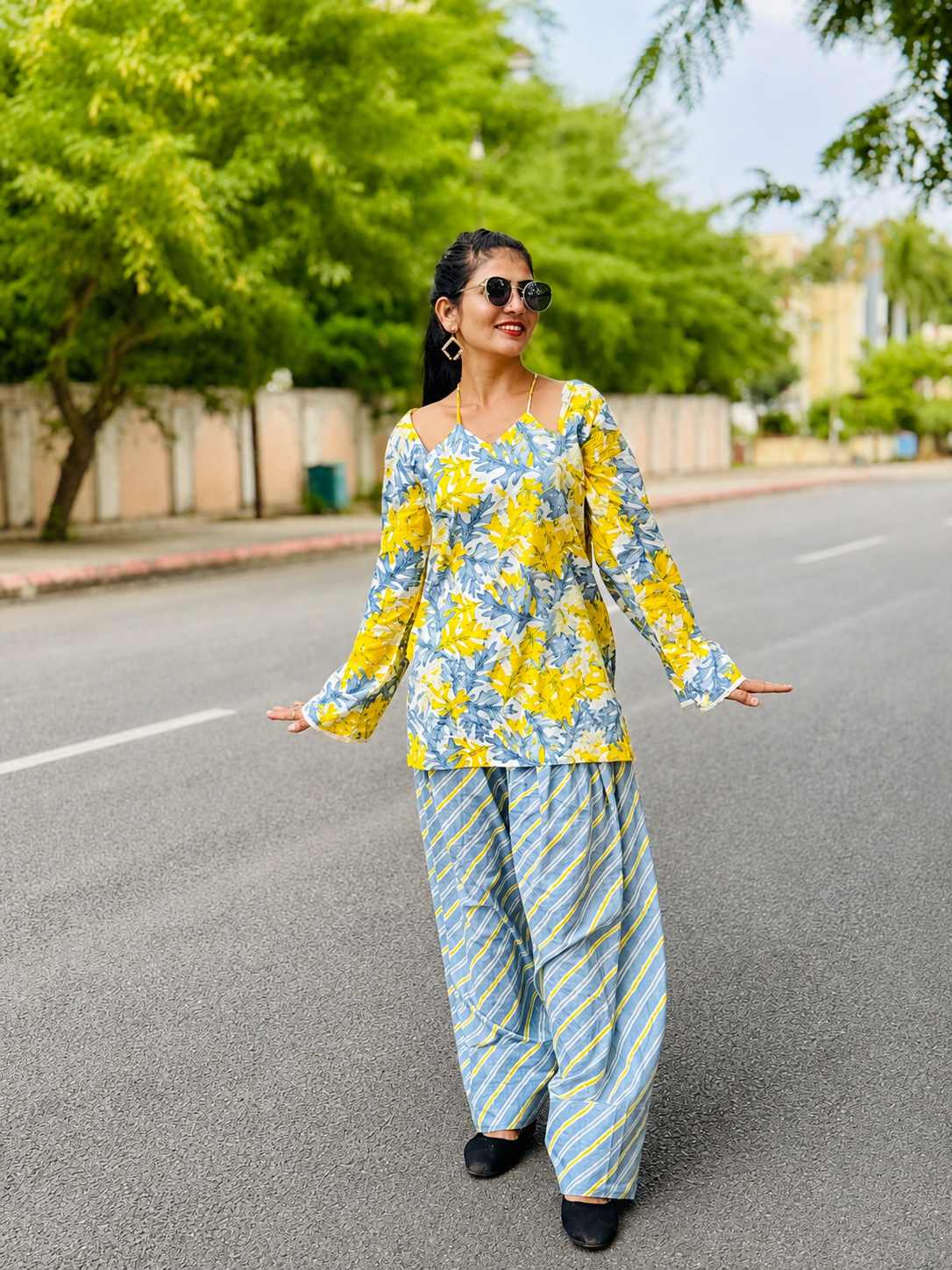Golden Bloom Floral Set