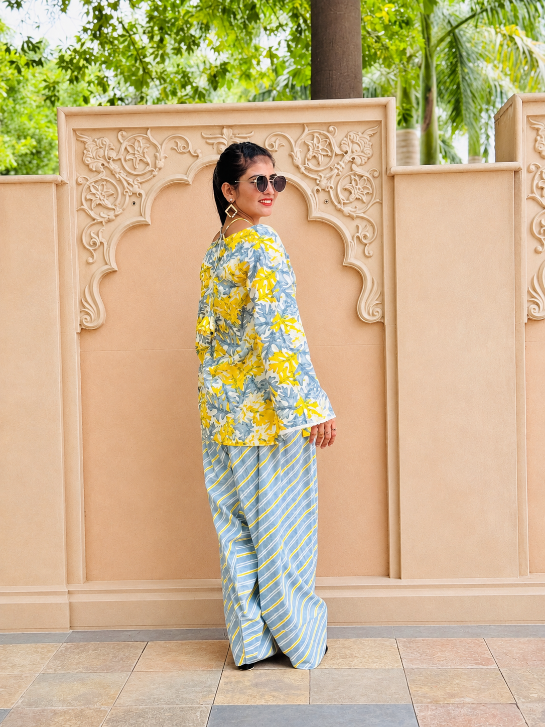 Golden Bloom Floral Set