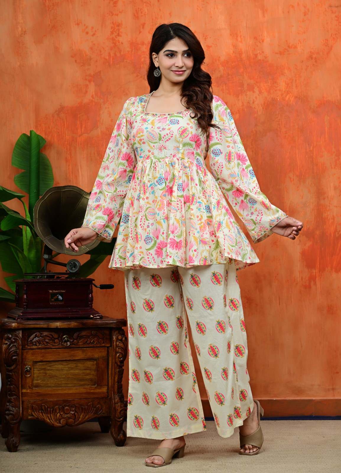 Women Off-White Floral Print Babydoll Peplum Top & Parallel Palazzo Co-Ord Set