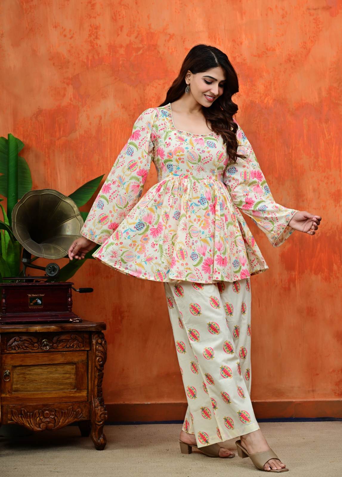 Women Off-White Floral Print Babydoll Peplum Top & Parallel Palazzo Co-Ord Set
