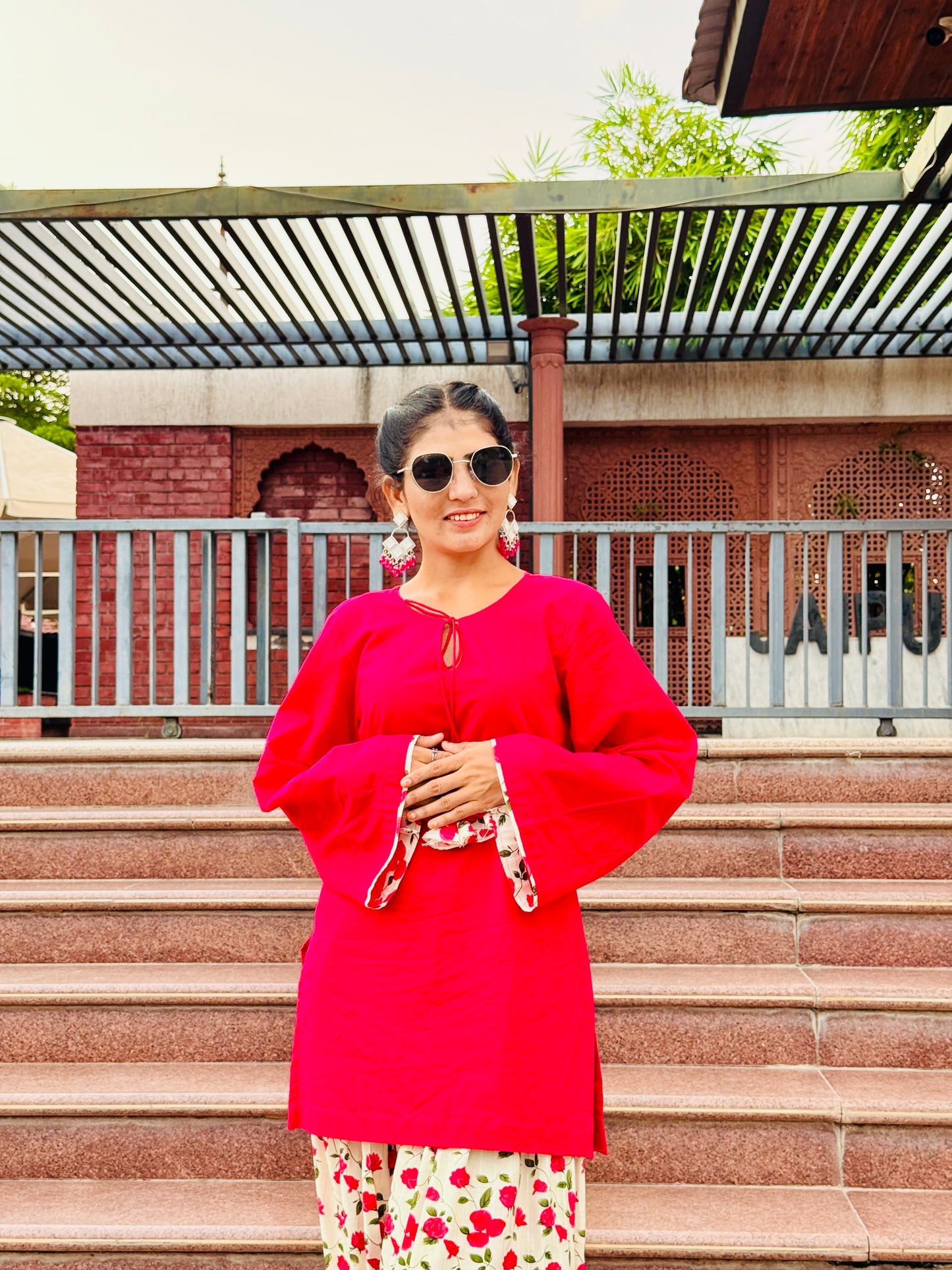 Gulab-e-Noor Set