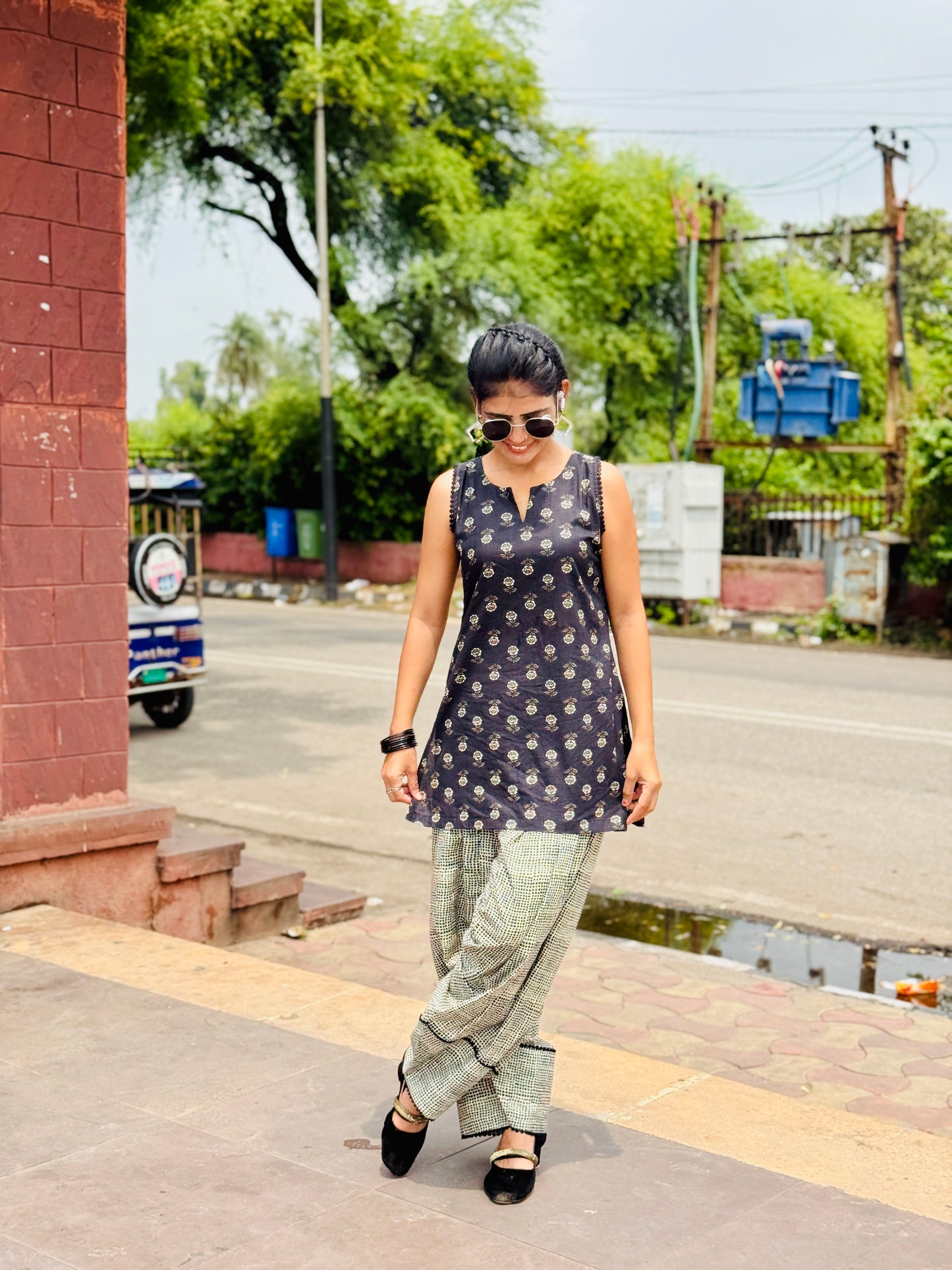 Noir Print Straight Kurti