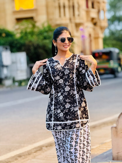 Noor Noir Floral Set