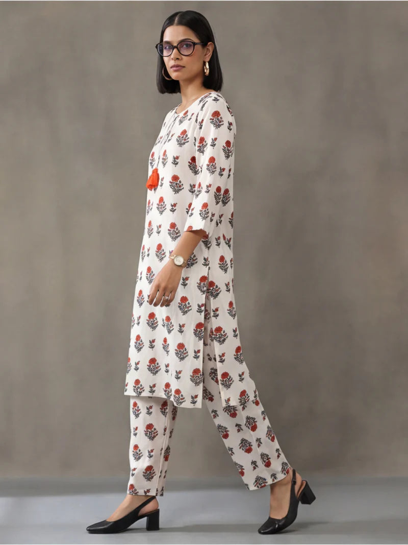 Floral Printed Straight Kurta & Trousers Sets